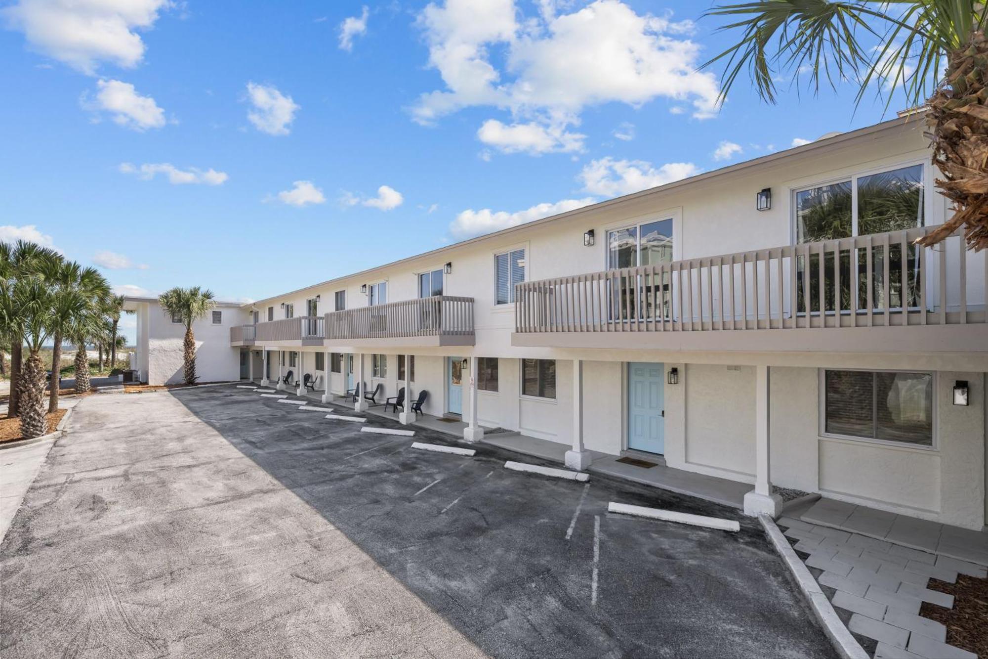 Sea La Vie Beach Oceanfront Patio Pet Friendly Jacksonville Beach Exterior photo